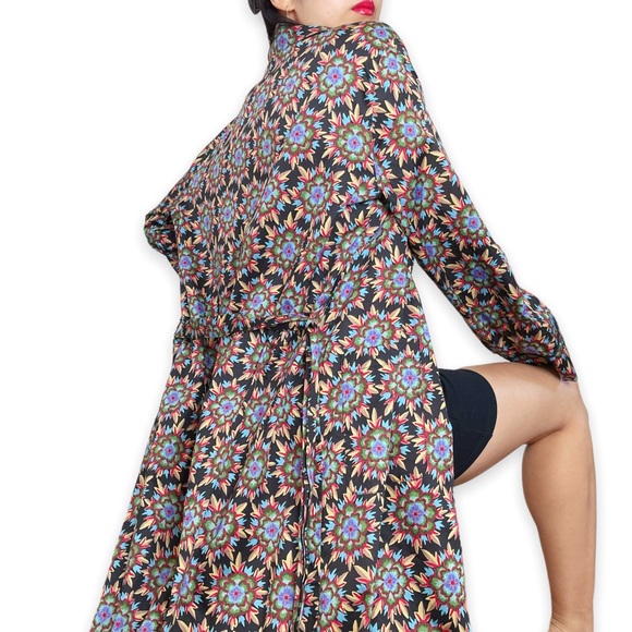 Peruvian Connection Tan and Black Kimono Robe - Picture 10 of 16